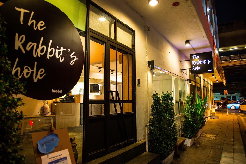 The Rabbit'S Hole Hostel Banguecoque Exterior foto